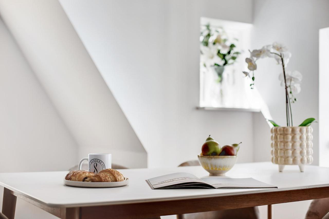 Sanders Regent - Inviting One-bedroom Near Square Appartement